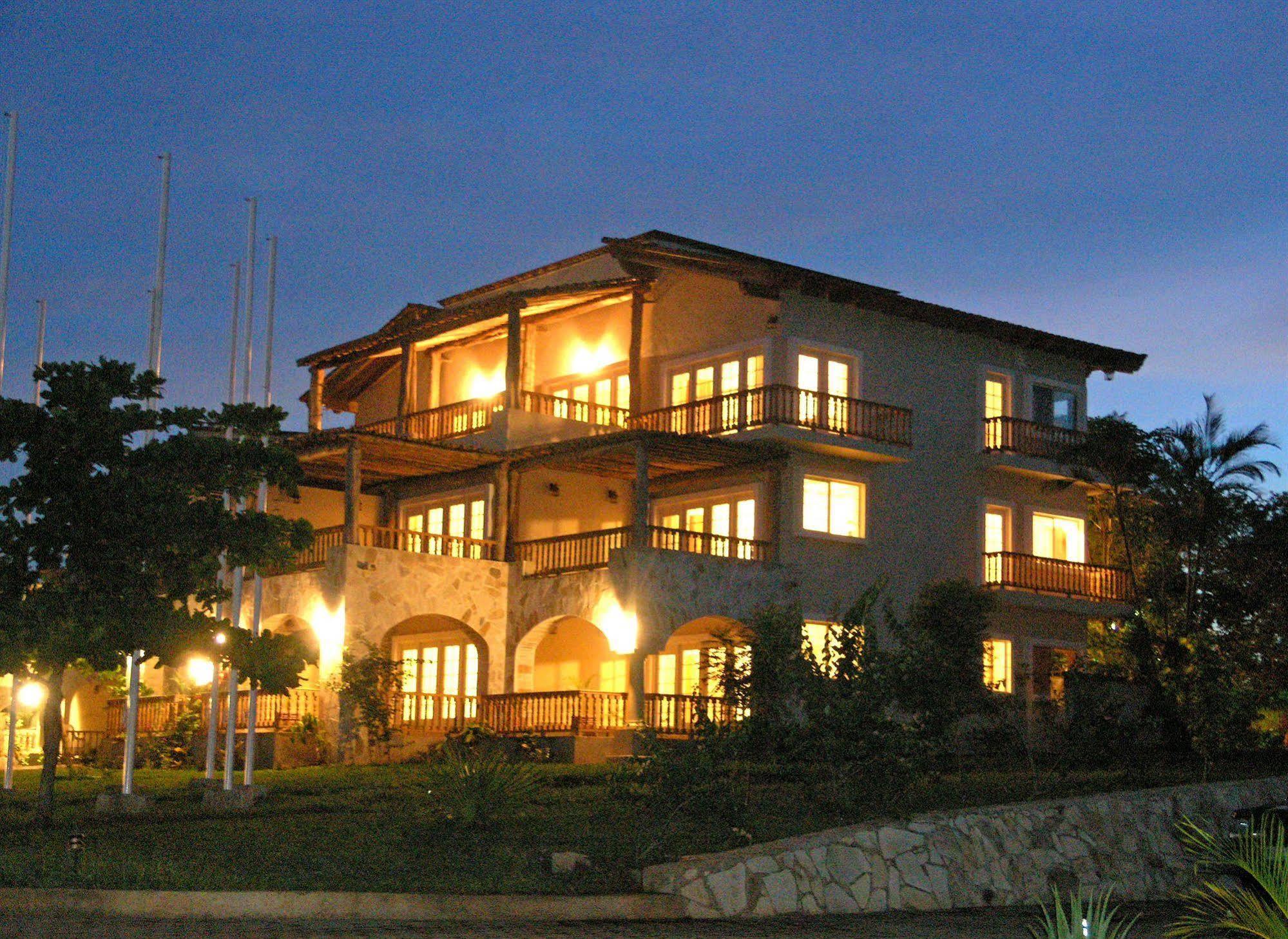 Marina Puesta Del Sol Hotell Aposentillo Exteriör bild