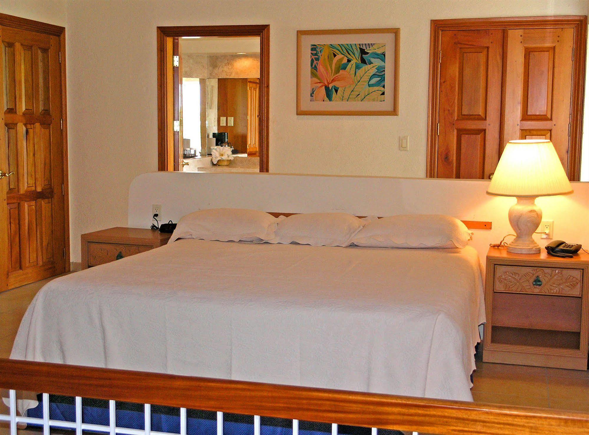 Marina Puesta Del Sol Hotell Aposentillo Exteriör bild