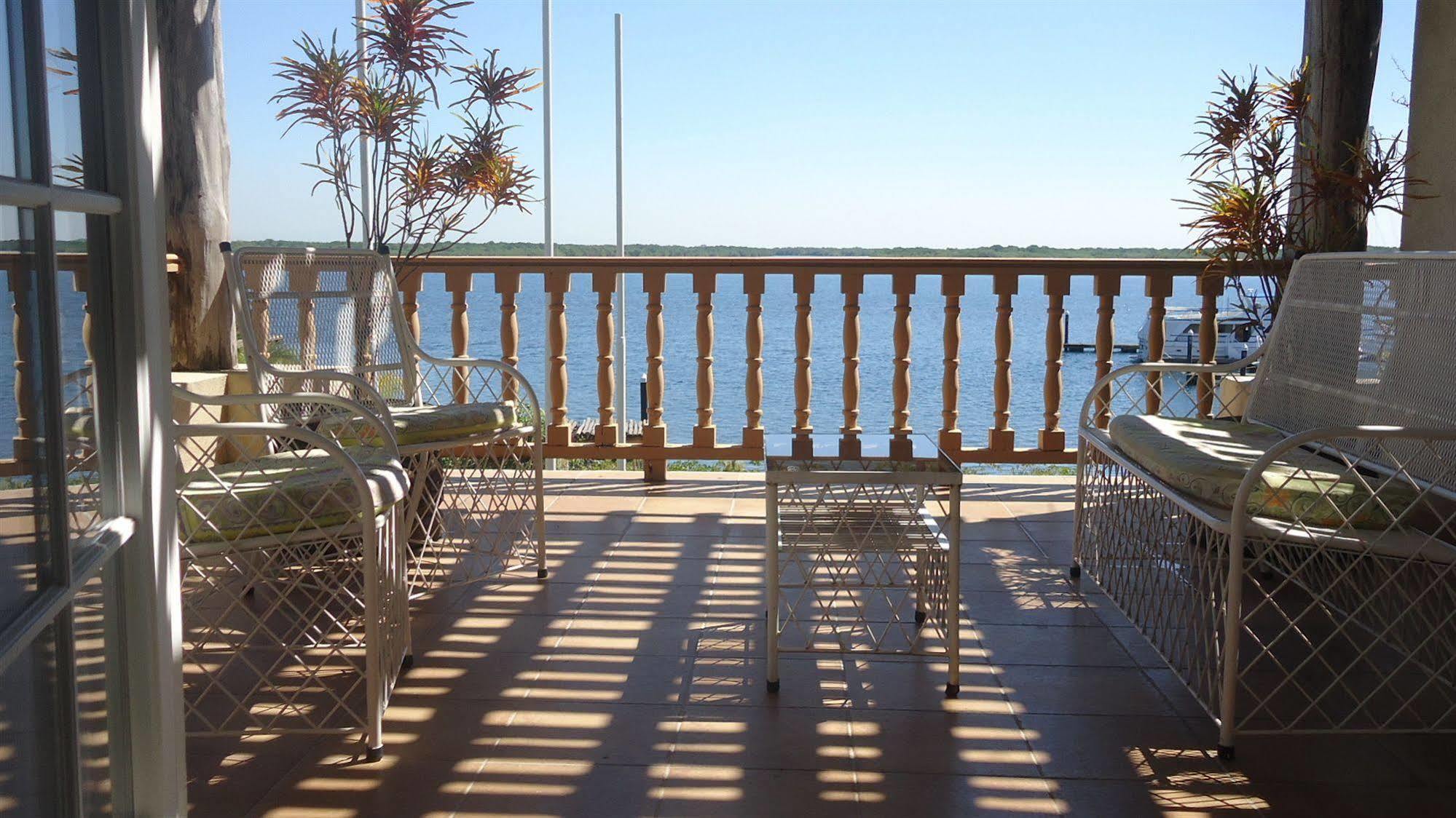 Marina Puesta Del Sol Hotell Aposentillo Exteriör bild