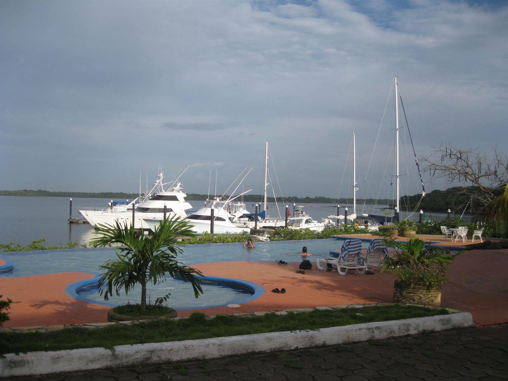 Marina Puesta Del Sol Hotell Aposentillo Exteriör bild