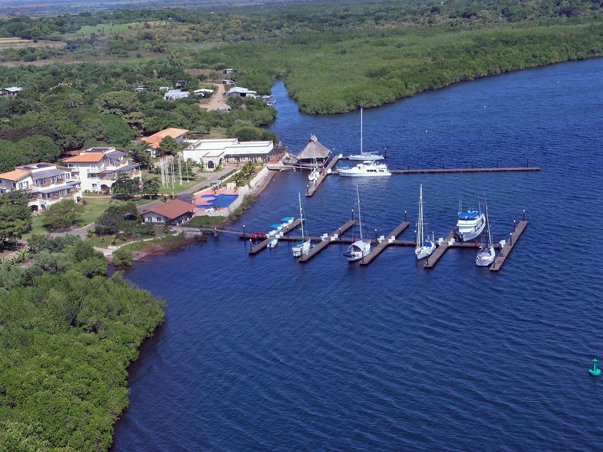 Marina Puesta Del Sol Hotell Aposentillo Exteriör bild